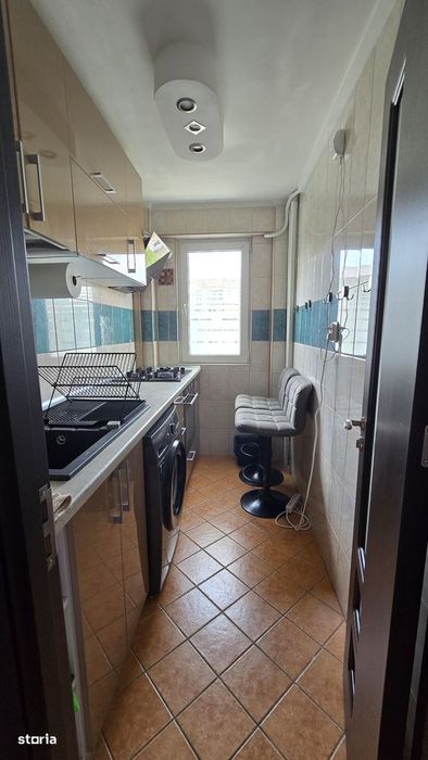 Apartament 2 camere decomandat — Militari, metrou Lujerului