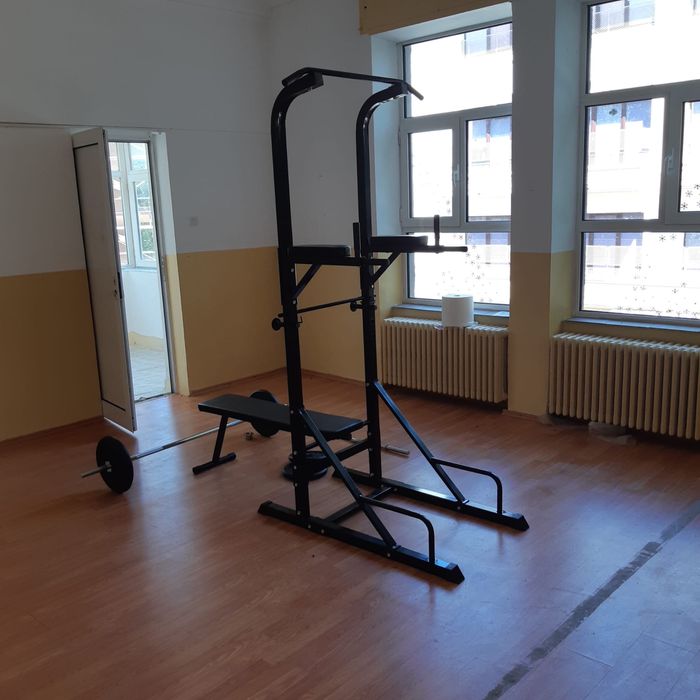 Aparat fitness multifunctional