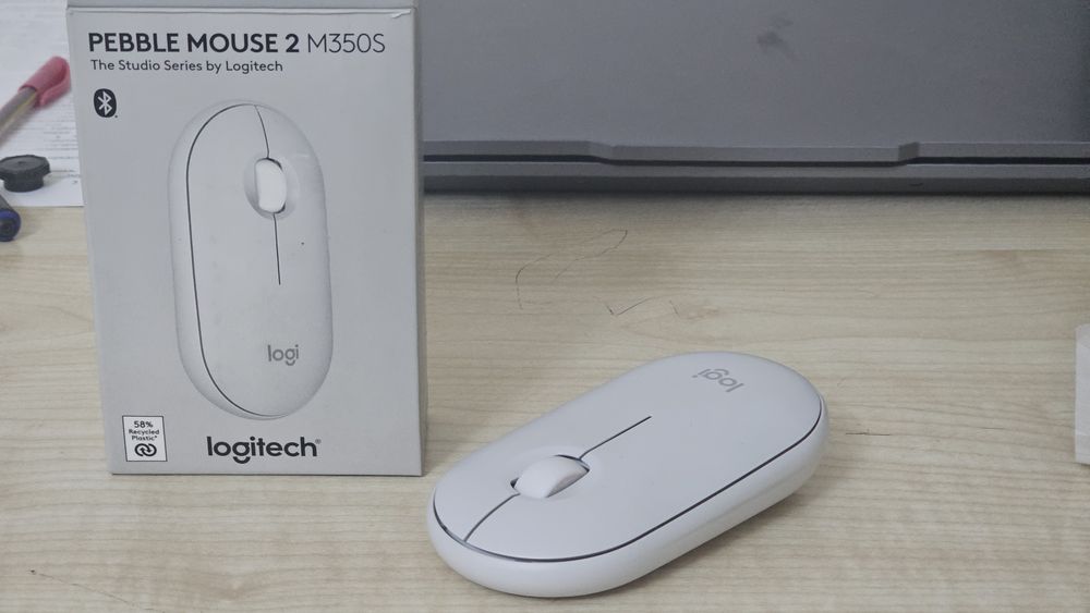 Amazfit PowerBuds & Logitech M350S pebble 2