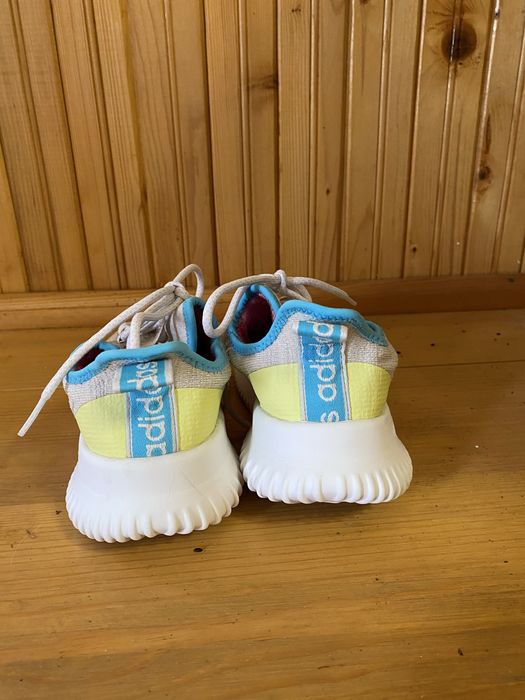 Маратонки Adidas