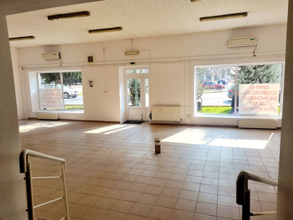 Spatiu comercial de inchiriat
