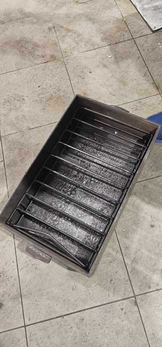 Grill fonta grătar fonta