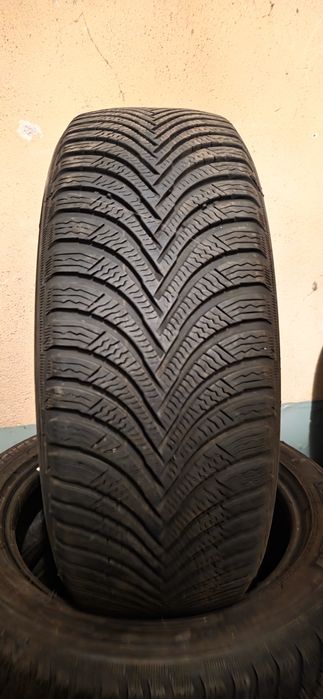 Гуми 4бр 205/50/16 - 1бр - 79лв