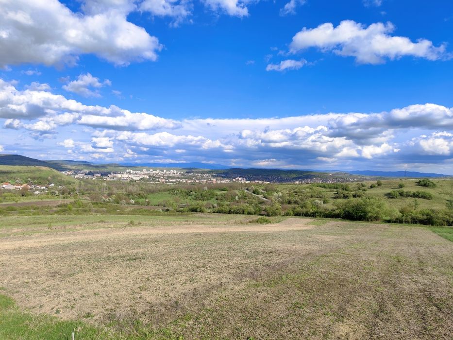 Teren intravilan / extravilan Răcăștia