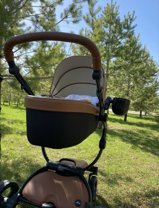 Продам коляску Mima Xary в отличном состоянии