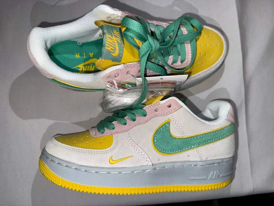 Қыз көп рет кончат жасайды (порно)