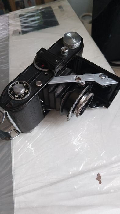 Aparat foto foarte vechi