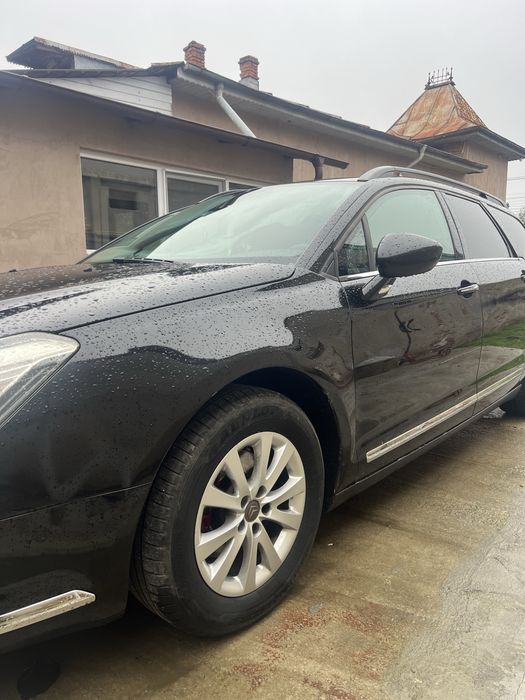 De vanzare  Citroen c5 an fabr. 2014 motor 1.6 hdi 115cp