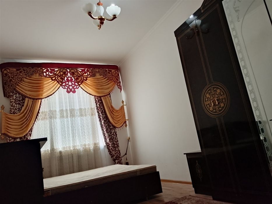 Urganch shaharida joylashga 4 xonali   kvartira sotiladi