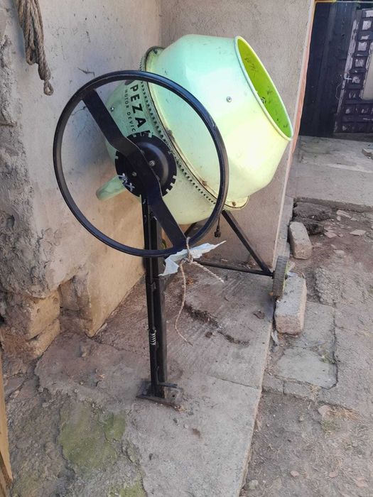 Vand betoniera 140 L