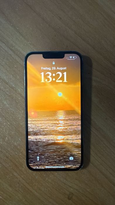 Продавам iPhone 13 Pro