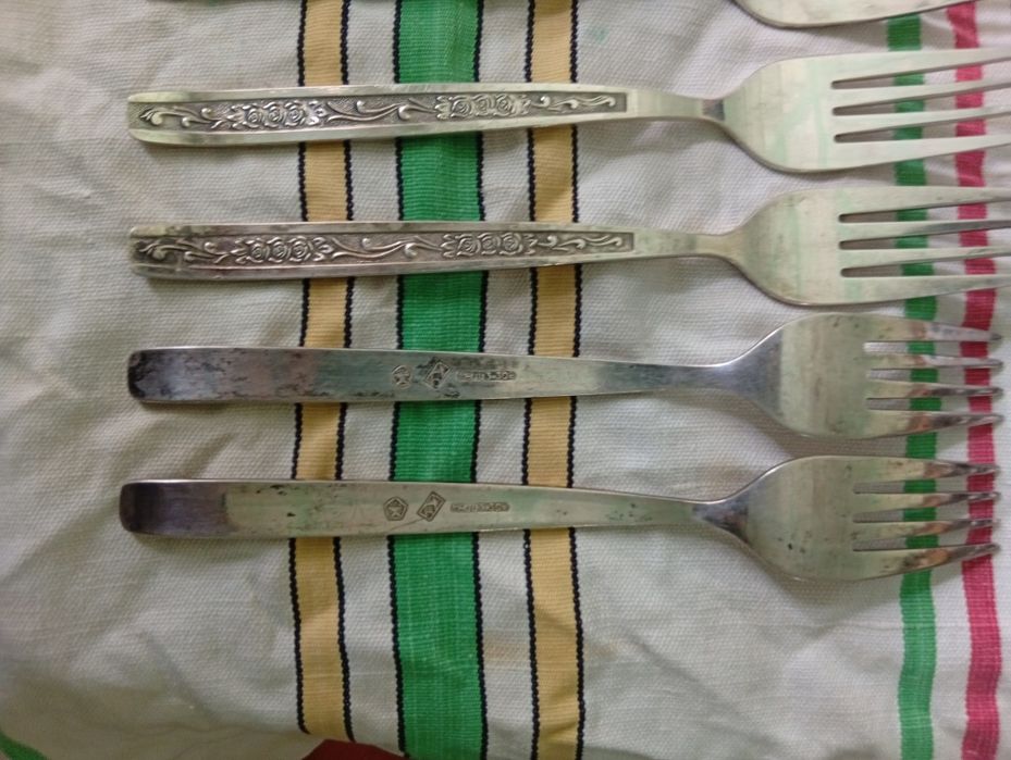 Продам мельхиоровые вилки