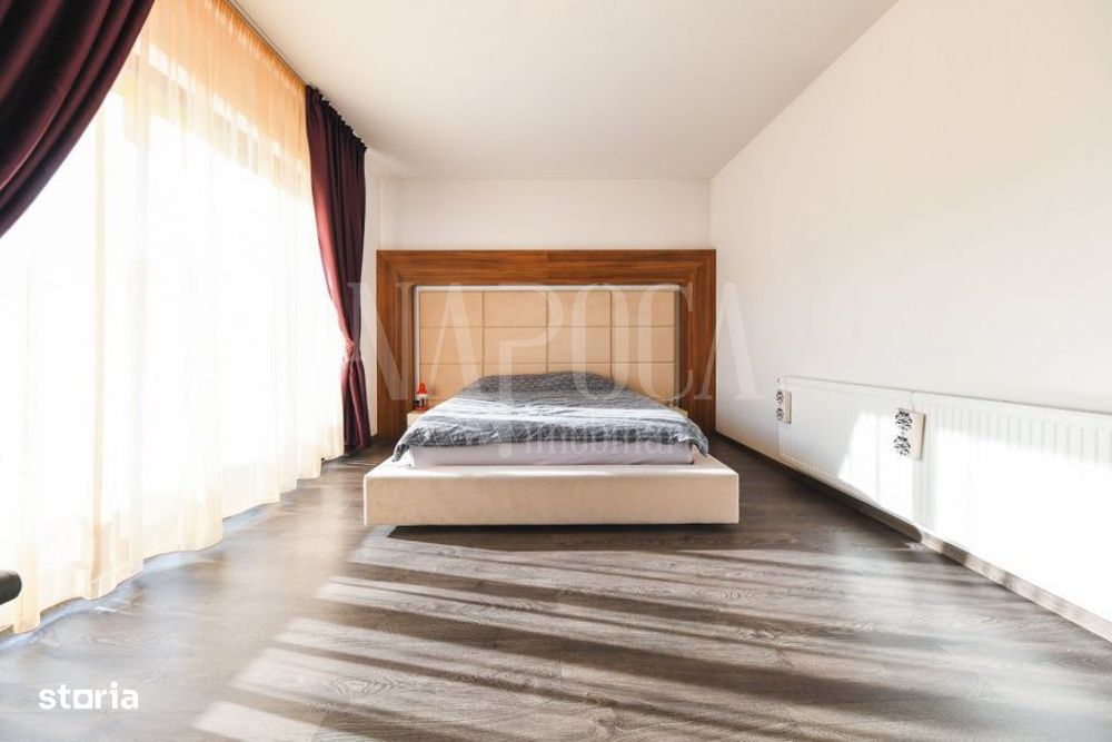 Casa 5 camere de vanzare in Floresti