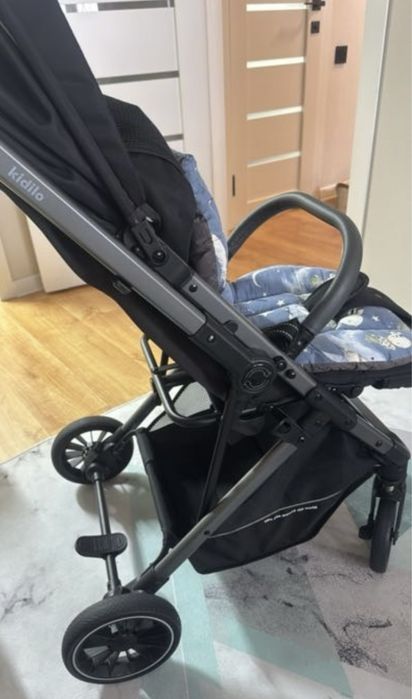 Коляска Kidilo 6521 черный