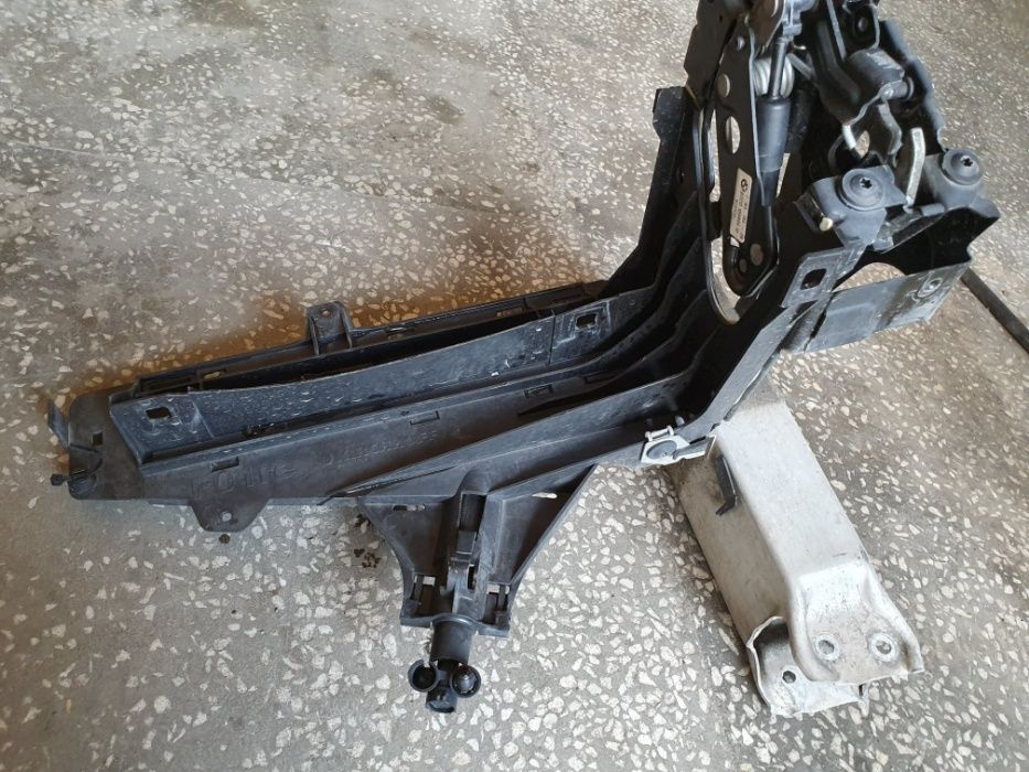 Suport far stanga dreapta BMW seria 7 F01 F02