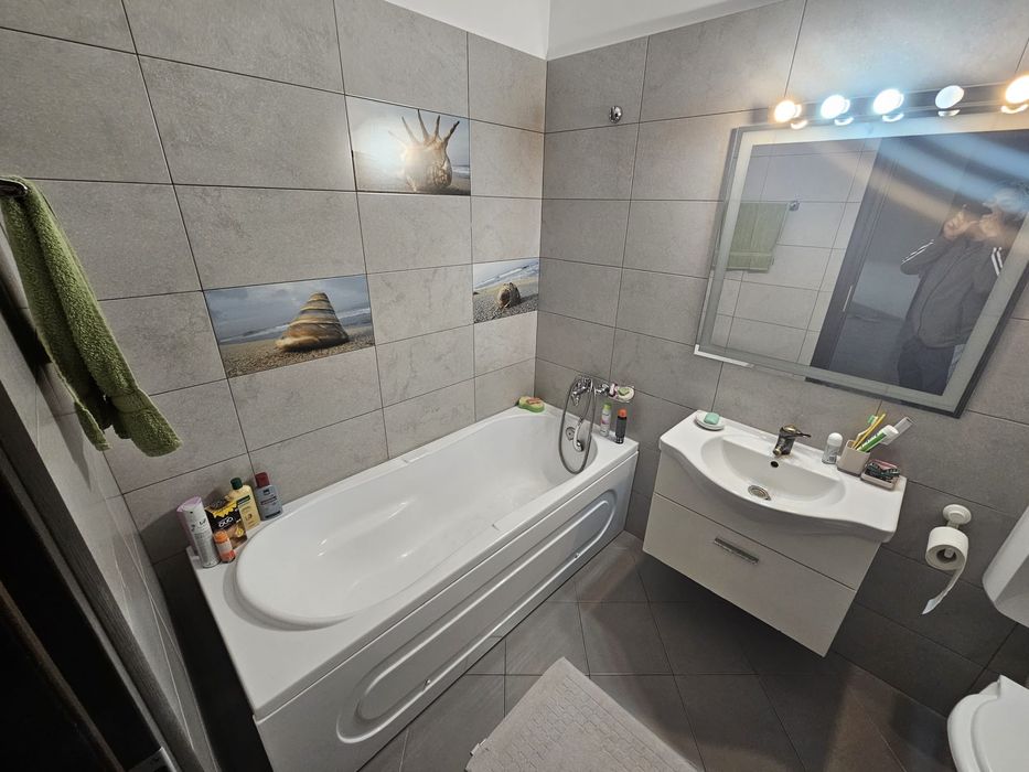 Apartament 2 camere Prelungirea Ghencea-Lukoil