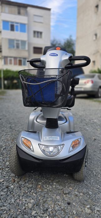 Scuter Carut electric INVANCARE ORION pentru persoane cu dizabilități sau handicap
