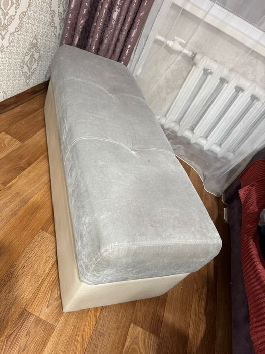 Продаю  диван комплекте