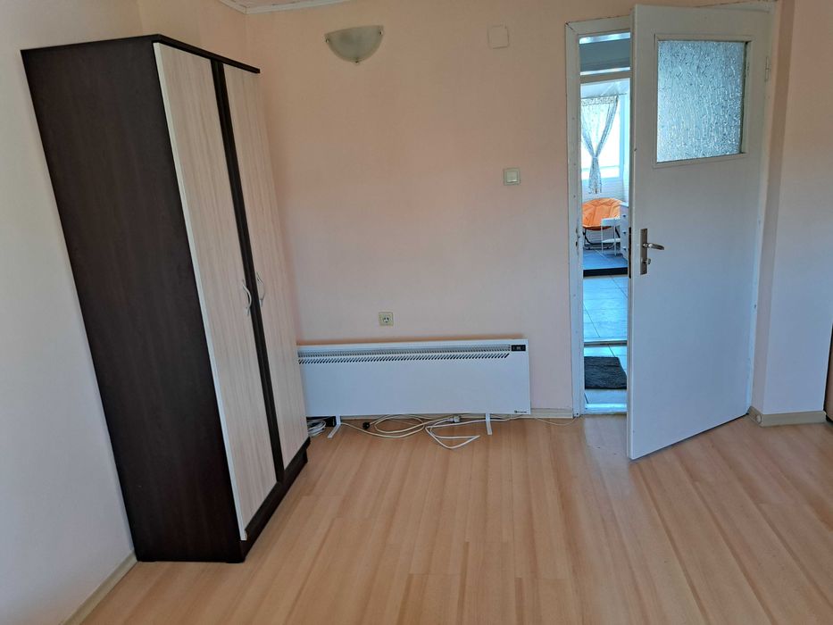 Дава се под наем Двустаен апартамент в Варна, Лятно кино Тракия - 58 кв.м за 306 € - Снимка #3