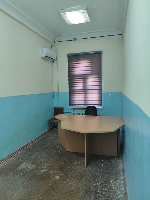 офис 20м2 центральная улица 1-линия ofis 20m2 markaziy kocha 1-qatorda