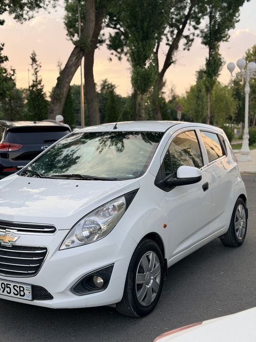 spark sotiladi metangaz 205000 km