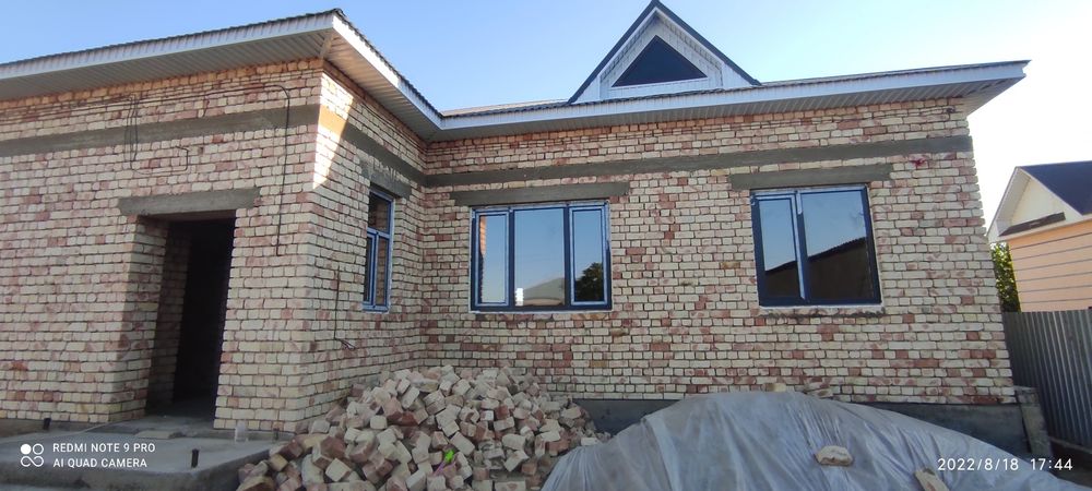 Пластик терезе есик