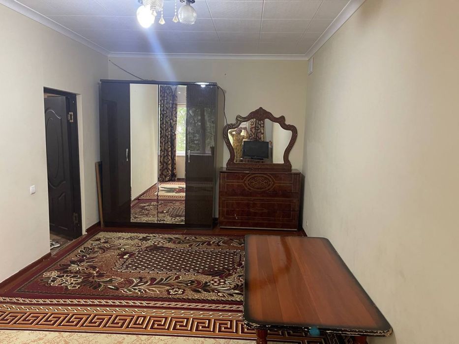 Срочно продается Яккасарой тезекова кучаси 2/2/4 36м2