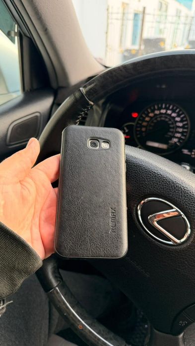 Продам  Samsung A5  3/32 NFC