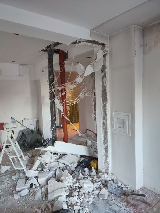 Кърти чисти извозва, къртене София, извозване на строителни отпадъци