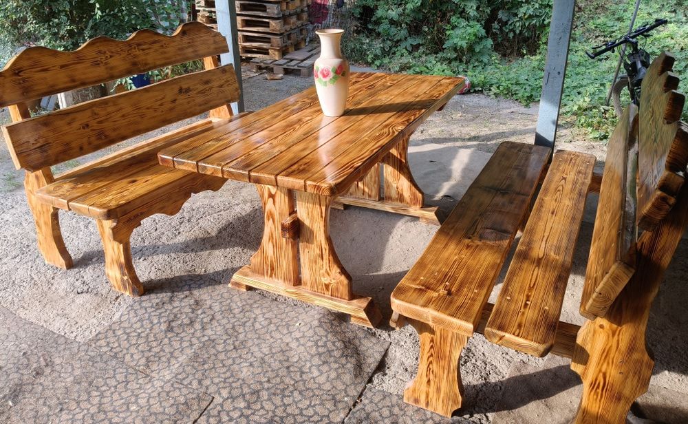 Стол с двумя лавочками,с сосны