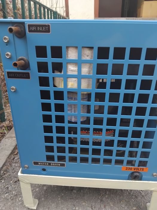 Uscator  sisteme de aer Arow F-05/10-250