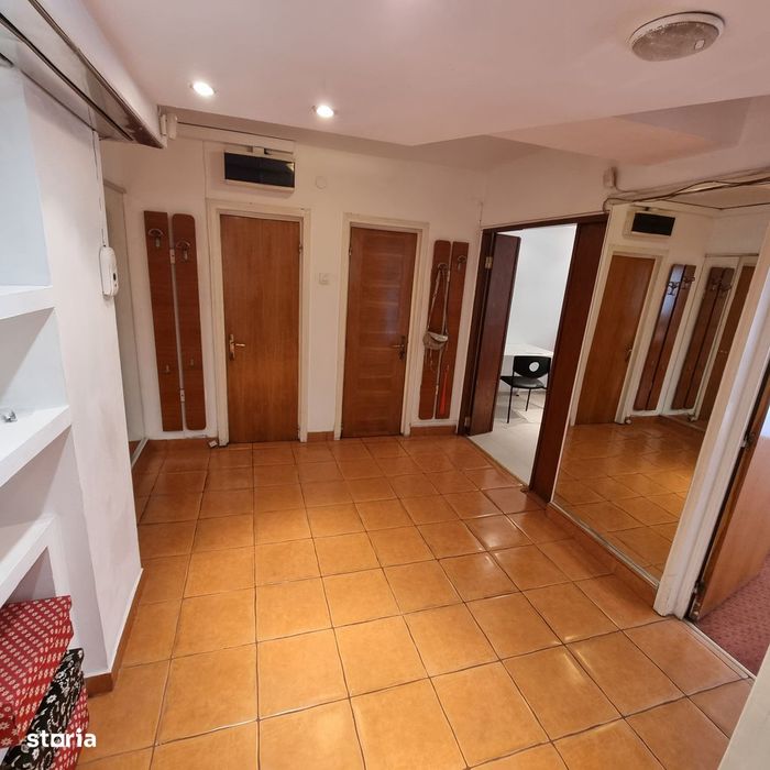 Unirii, colt cu Lucian Blaga, ap 2cam, spatios 65mp, 3 balcoane