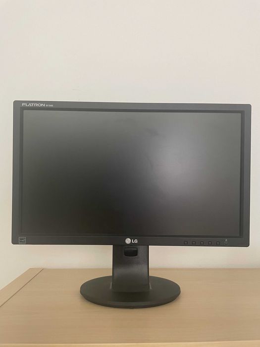 Монитор LG W1946S-BF