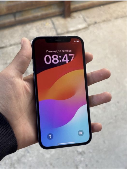 продам айфон 12/64