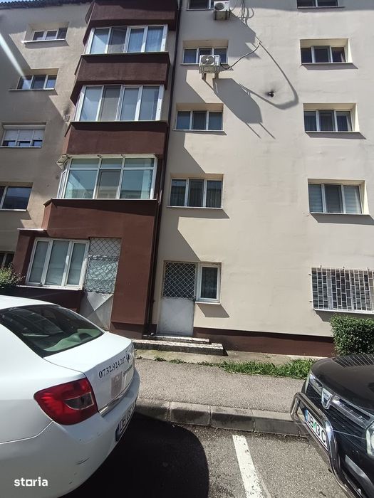 Spatiu comercial Targoviste-la 2 minute de Liceul Cantacuzino