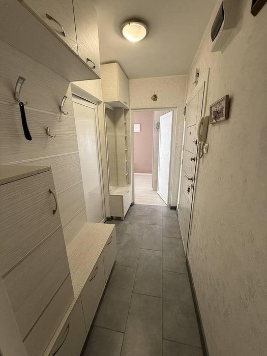 Двустаен, под наем, Център