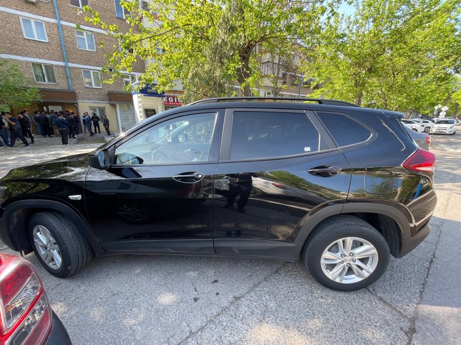 Chevrolet Tracker 2023 — 2