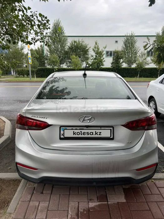 hyundai accent 2019