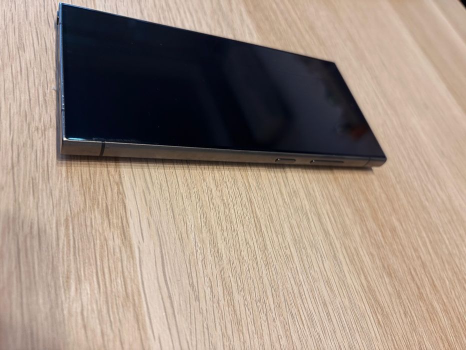 Samsung Galaxy S24 Ultra 512 GB Titanium Gray – Impecabil + 5 huse