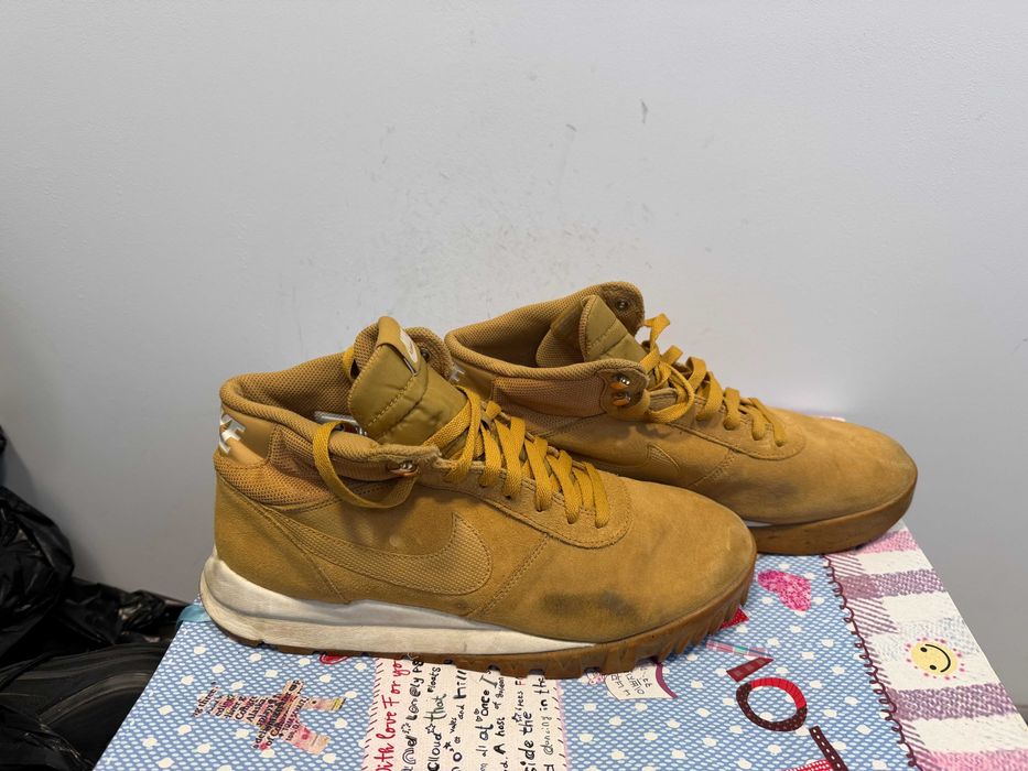 '''Nike Hoodland Suede''оригинални зимни обувки 44 номер