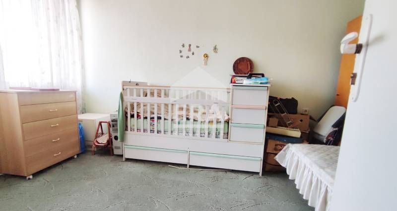 Четиристаен апартамент в гр. Петрич