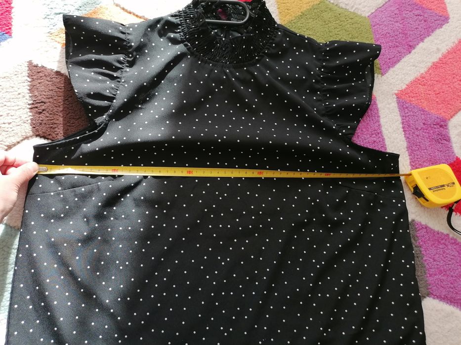 Bluzița eleganta mărimea M-L