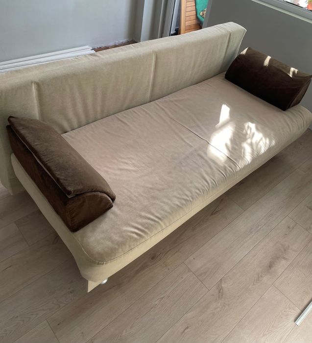 Диван с функция за сън