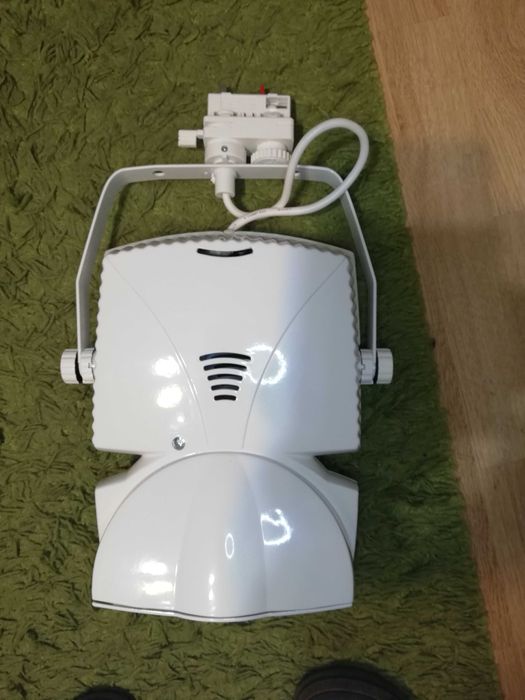 Corp iluminat-Proiector-Reflector cu bec Halogenuri metalice de putere