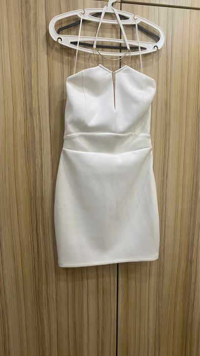 Нова рокля, стилна!