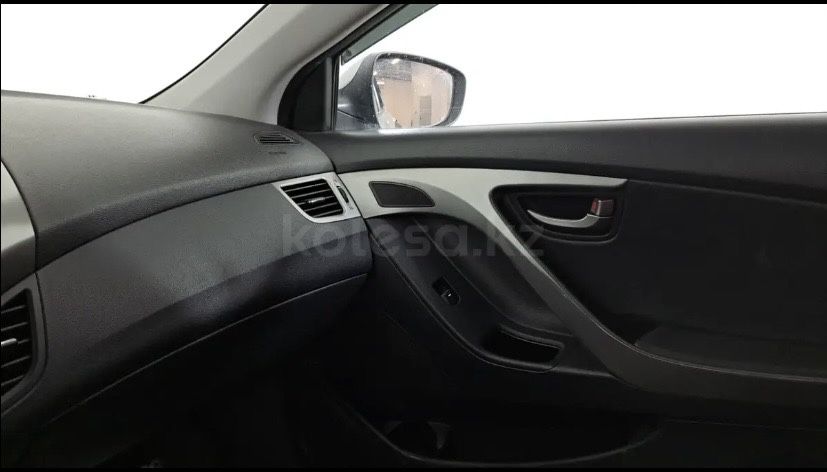 Hyundai Elantra звоните пишите