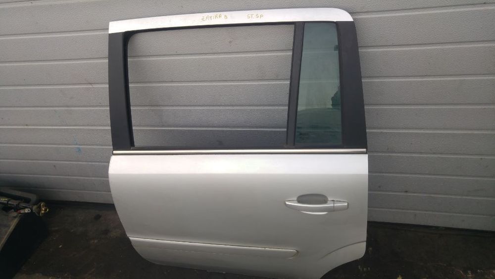 usa stanga spate opel zafira b dupa 2005