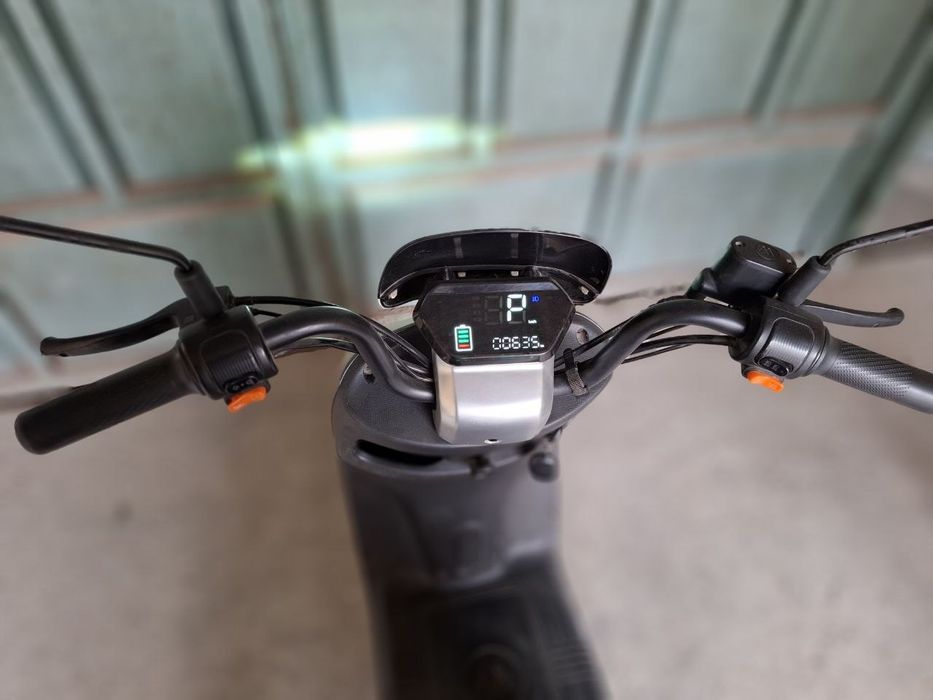 ЭЛЕКТРО СКУТЕР срочно сотилади