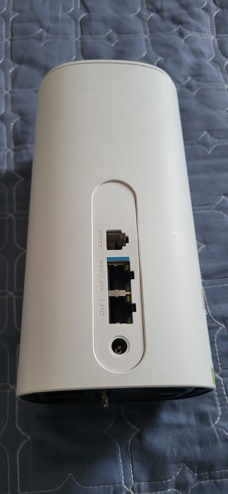 Router 5G ZTE MC888 Pro fuctional (defect slotu sim lipsa capac )