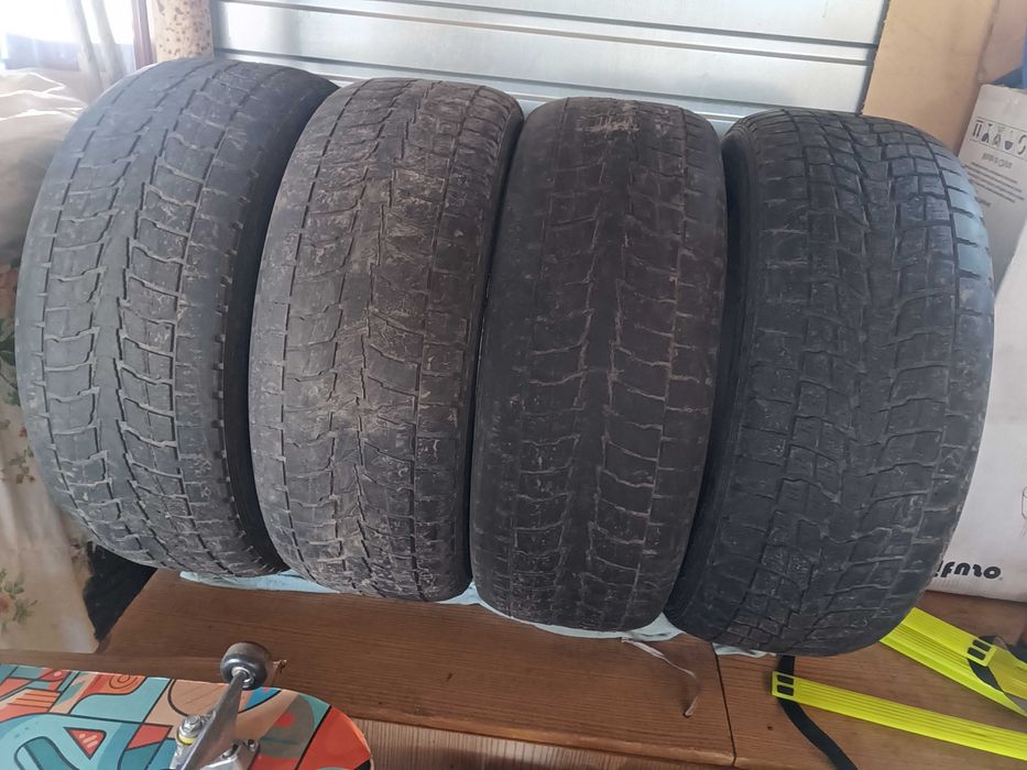 Продам шины 235/55/18